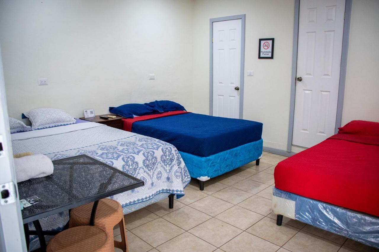 Hostal Don Luis Santa Rosa de Lima Ngoại thất bức ảnh